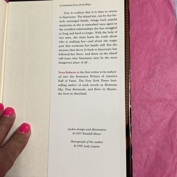 Sanctuary by Nora Roberts - Picture 4 of 5